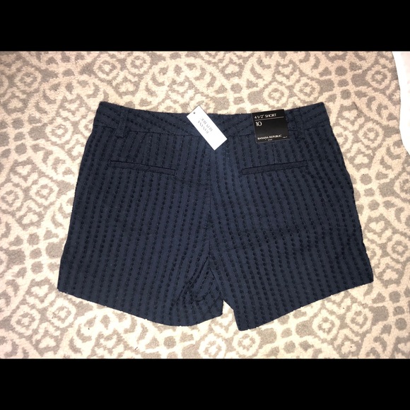 NWT Banana Republic Navy Shorts - Picture 2 of 5